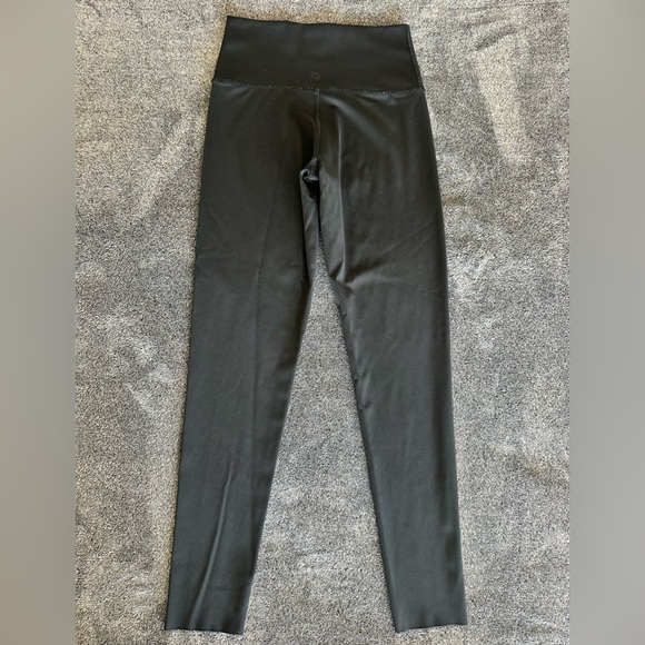 OFFLINE by Aerie Women's Black High Waist 7/8 Athletic Leggings, Size Medium - Picture 2 of 9